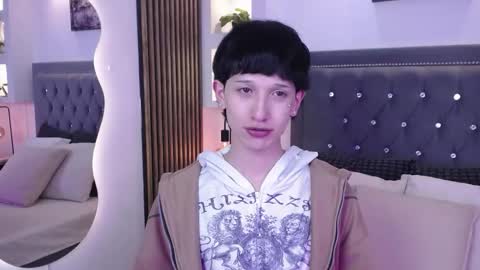 Snapshot of emmo_boy chatting on May 2026 08:47:02 PM SERGIO online show from May 2026 08:47:02 PM