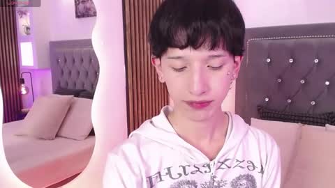 Snapshot of emmo_boy chatting on May 2026 08:28:01 PM SERGIO online show from May 2026 08:28:01 PM