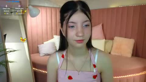 Snapshot of emmy_dreamy_ chatting on August 2026 01:29:02 AM emmy_dreamy_ online show from August 2026 01:29:02 AM
