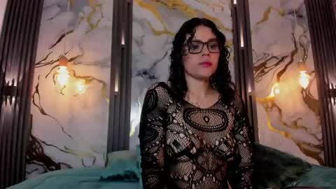 Snapshot of emmy_thompso chatting on June 2026 10:31:01 AM Emmy online show from June 2026 10:31:01 AM