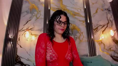 Snapshot of emmy_thompso chatting on June 2026 11:53:01 AM Emmy online show from June 2026 11:53:01 AM