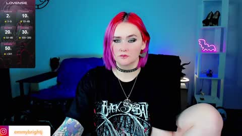 Emmy Bright     50  online show from January 2025 11:05:01 PM