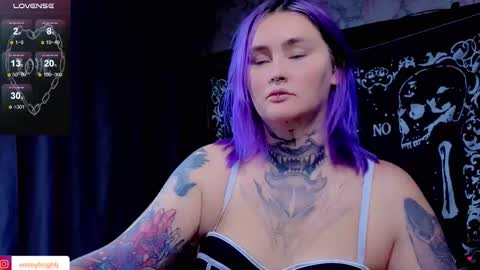 Emmy Bright     50  online show from September 2025 05:57:01 PM