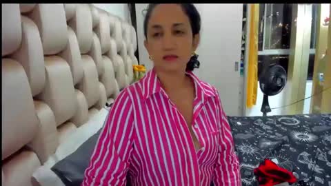 emperatriztapia online show from December 2024 11:39:01 PM