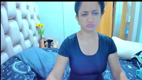 emperatriztapia online show from February 2025 12:41:01 AM