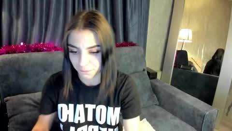 emy__angel online show from December 2024 11:33:02 AM
