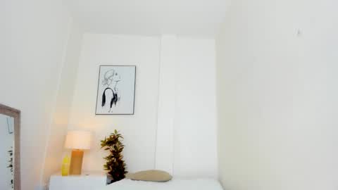 Mili online show from October 2025 01:07:02 PM