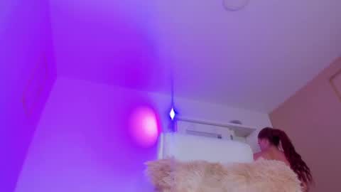 Emy online show from January 2025 05:00:01 PM