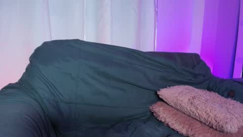 Emy online show from March 2026 04:51:02 AM