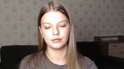 Snapshot of emysway chatting on December 2024 10:52:02 PM EmySway online show from December 2024 10:52:02 PM