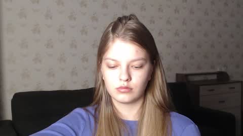 Snapshot of emysway chatting on December 2024 06:16:02 PM EmySway online show from December 2024 06:16:02 PM
