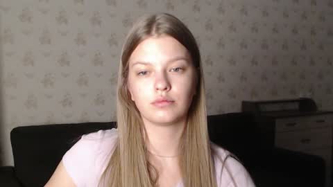 Snapshot of emysway chatting on January 2025 01:39:02 AM EmySway online show from January 2025 01:39:02 AM