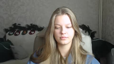 Snapshot of emysway chatting on January 2025 02:51:02 PM EmySway online show from January 2025 02:51:02 PM