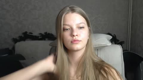 Snapshot of emysway chatting on January 2025 06:03:02 PM EmySway online show from January 2025 06:03:02 PM
