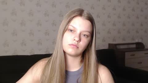 Snapshot of emysway chatting on February 2025 09:05:02 PM EmySway online show from February 2025 09:05:02 PM