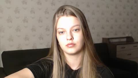Snapshot of emysway chatting on March 2025 02:45:02 PM EmySway online show from March 2025 02:45:02 PM