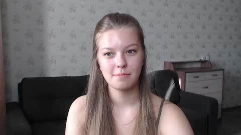 Snapshot of emysway chatting on September 2025 03:00:02 AM EmySway online show from September 2025 03:00:02 AM