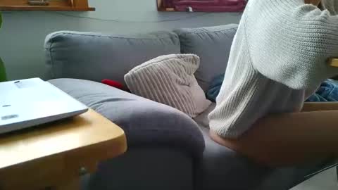 emyxxl online show from February 2026 06:56:01 PM