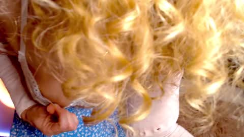 Enchanti online show from January 2025 05:53:01 PM