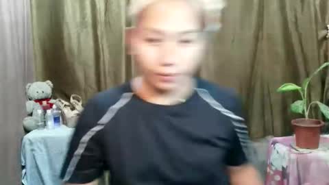 Jeniegh online show from April 2026 10:00:01 AM