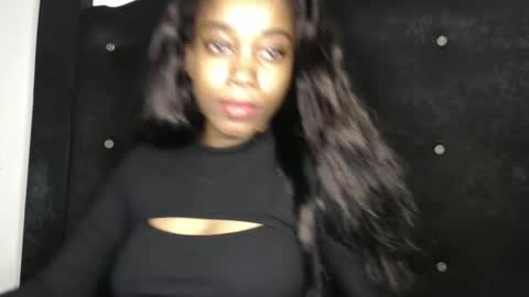 Snapshot of enchantriss chatting on February 2025 10:31:02 PM Enchantriss online show from February 2025 10:31:02 PM