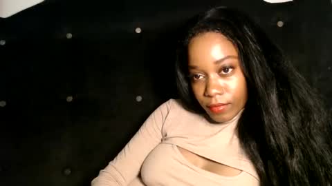 Snapshot of enchantriss chatting on November 2025 12:35:02 AM Enchantriss online show from November 2025 12:35:02 AM