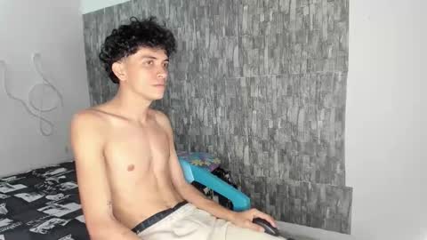 Salo online show from April 2026 04:57:02 PM