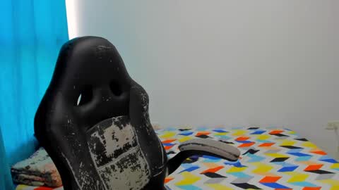 engel20042001 online show from December 2024 08:23:02 PM