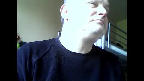 Snapshot of englishguysurrey chatting on May 2026 09:14:01 AM englishguysurrey online show from May 2026 09:14:01 AM