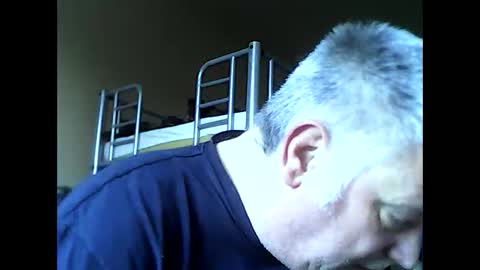 Snapshot of englishguysurrey chatting on May 2026 04:43:02 AM englishguysurrey online show from May 2026 04:43:02 AM