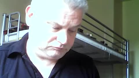 Snapshot of englishguysurrey chatting on June 2026 09:17:01 AM englishguysurrey online show from June 2026 09:17:01 AM