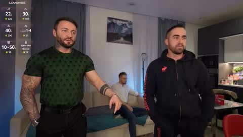 Johnny online show from October 2025 04:24:02 PM