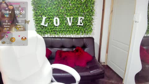 Enma clark online show from February 2025 07:11:01 PM