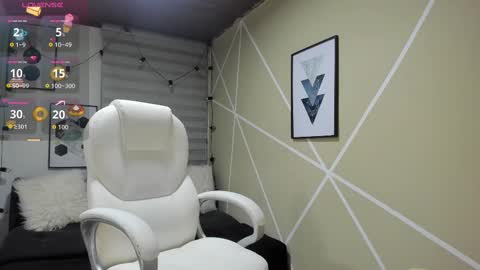 Enma clark online show from September 2025 04:01:02 AM