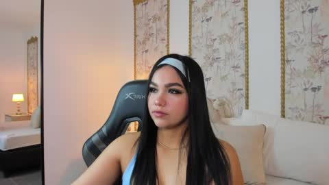Snapshot of enma_grundy chatting on April 2026 12:33:02 PM E N M A online show from April 2026 12:33:02 PM