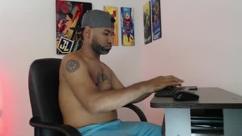 enriblack92 online show from January 2025 03:01:02 PM