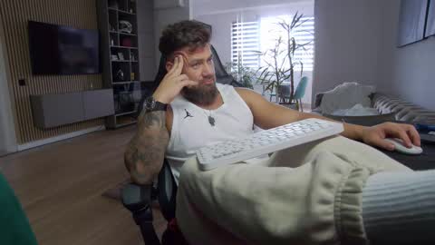 Erik online show from March 2025 03:20:02 PM