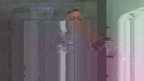 Enrique online show from October 2025 08:51:01 PM