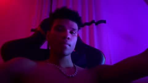 Snapshot of enzo97kat chatting on December 2024 05:58:01 PM enzo97kat online show from December 2024 05:58:01 PM