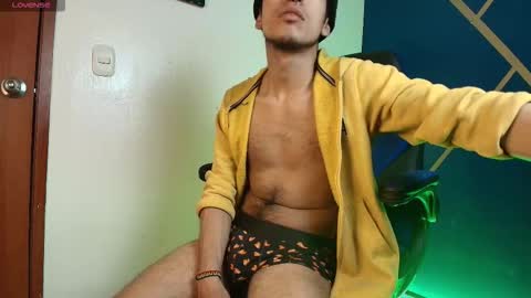 enzo_jagger online show from March 2026 09:11:01 PM