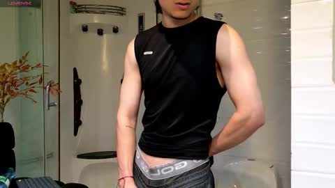 enzo_steel online show from March 2026 11:10:02 PM