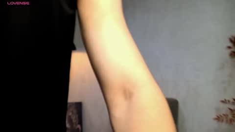 Snapshot of enzo_steel chatting on June 2026 08:58:01 PM enzo_steel online show from June 2026 08:58:01 PM