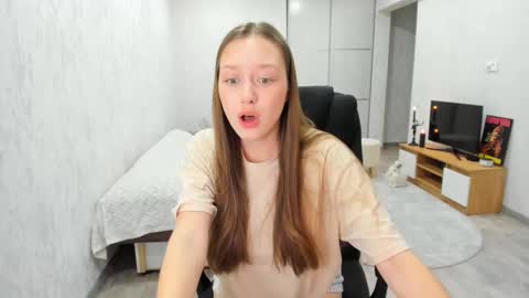 Renata online show from February 2025 02:21:01 PM