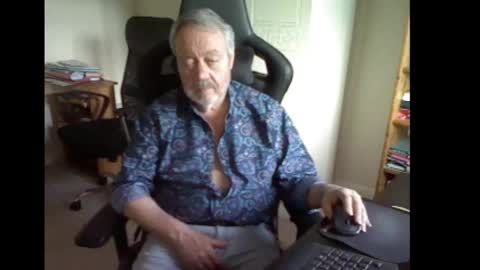 erasmus_d online show from March 2025 05:43:02 PM