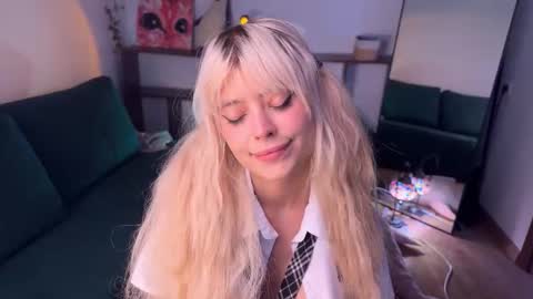 Snapshot of erectioneeering chatting on October 2025 11:42:02 AM Alissa online show from October 2025 11:42:02 AM