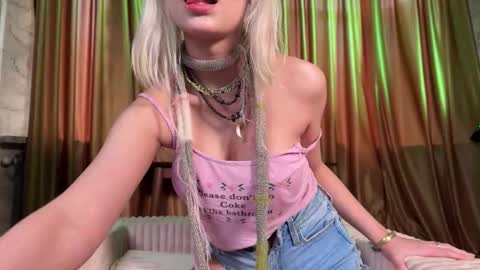 Snapshot of erectioneeering chatting on March 2026 11:54:02 AM Alissa online show from March 2026 11:54:02 AM