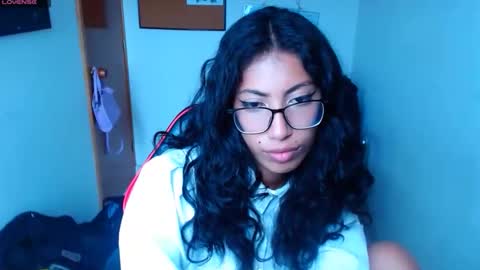 Snapshot of eren_mikasa chatting on April 2026 07:14:01 PM sofia online show from April 2026 07:14:01 PM