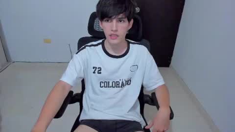 Snapshot of eren_tatakae chatting on July 2026 02:13:02 AM eren_tatakae online show from July 2026 02:13:02 AM