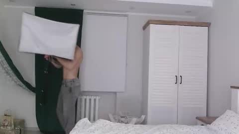 Eric Crush online show from February 2026 03:38:02 AM