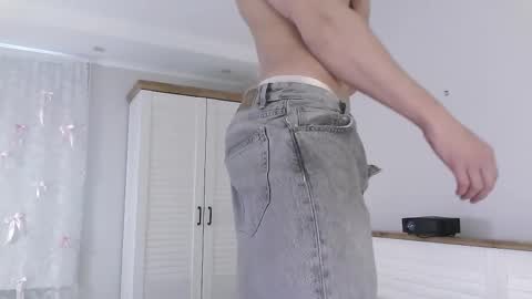 Eric Crush online show from March 2026 04:06:02 AM